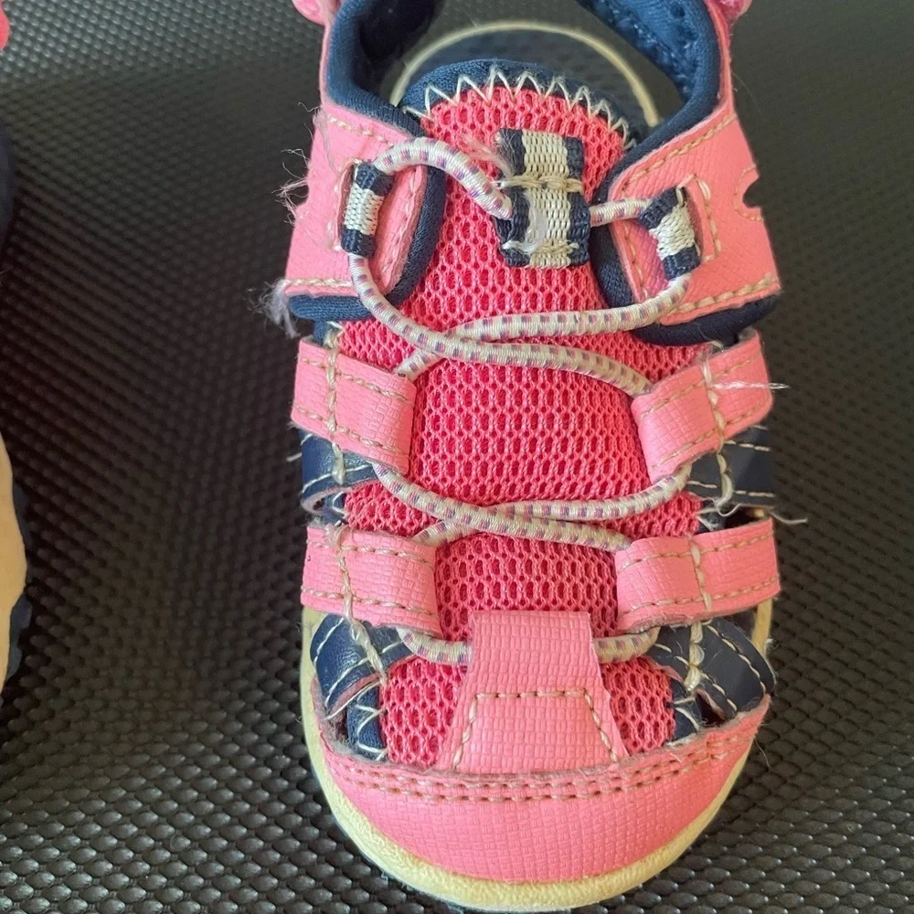 Carters water shoes closed toe athletic shoes size 5 pink blue
